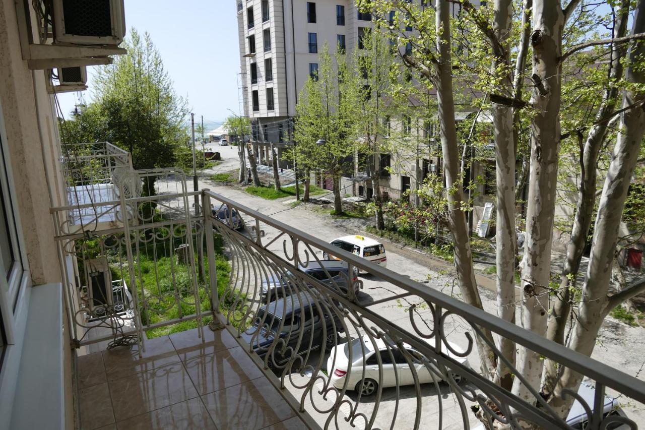 Apartments Na Beregu Сухумі Екстер'єр фото