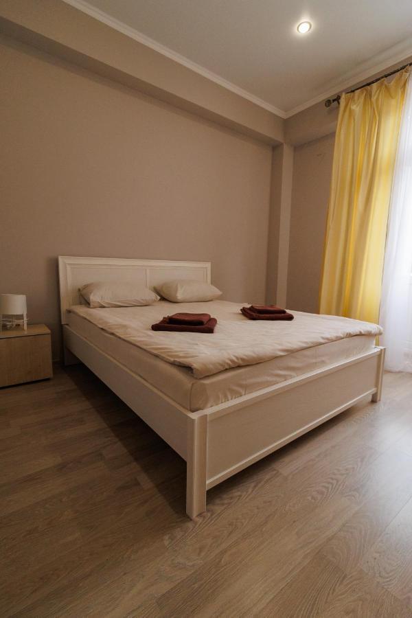 Apartments Na Beregu Сухумі Екстер'єр фото