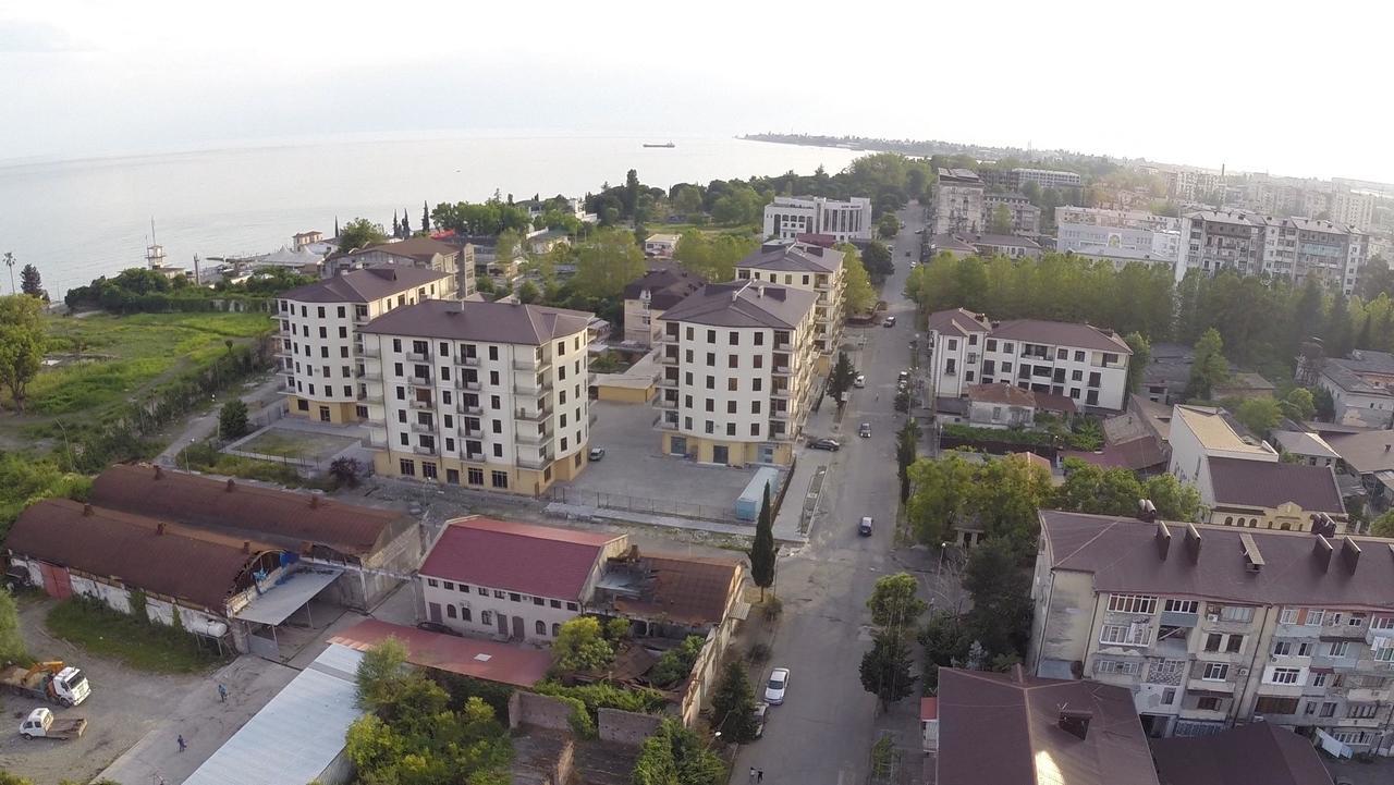 Apartments Na Beregu Сухумі Екстер'єр фото